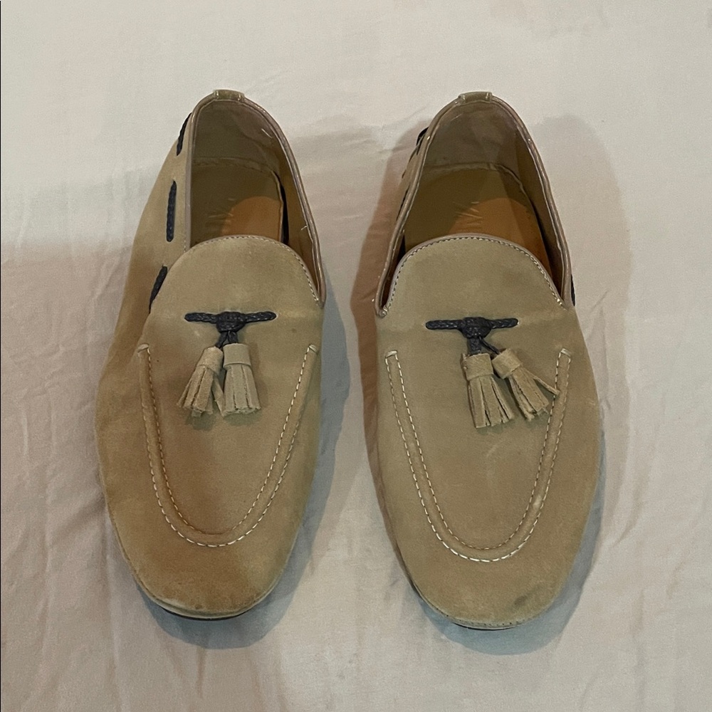 Zara Beige Loafers with Tassels - size 8